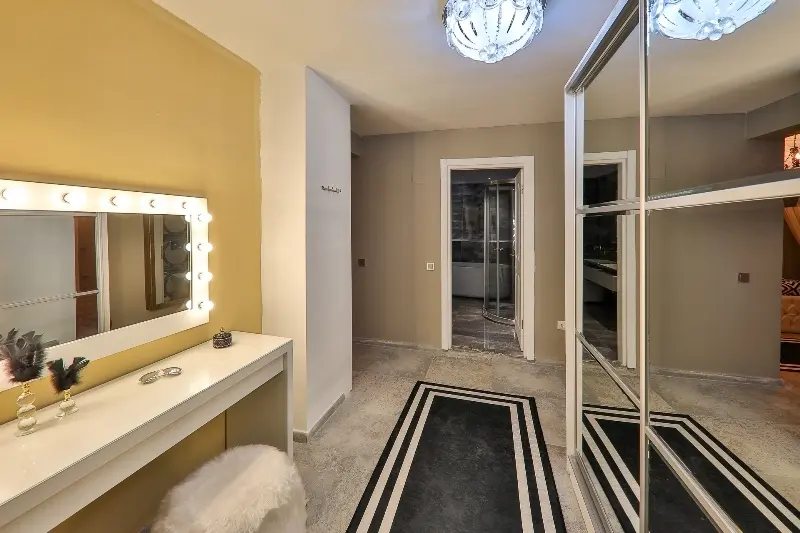 Closet